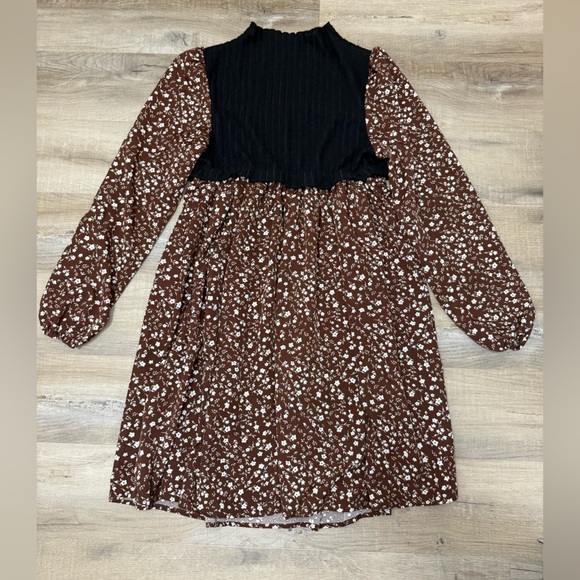 Floral Brown Long Sleeve Dress with Black top - Picture 2 of 6